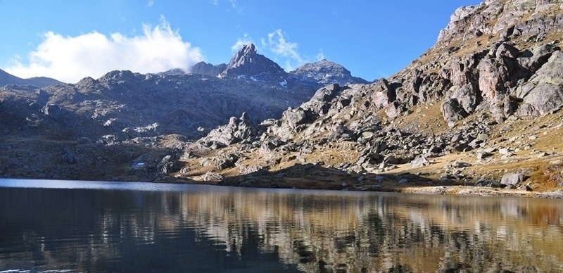 lac long vallee des merveilles